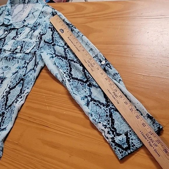 L'ASHER Button Down Snake Print 3/4 Tab Sleeve Blouse, Tops Shirts, XL - Picture 7 of 9